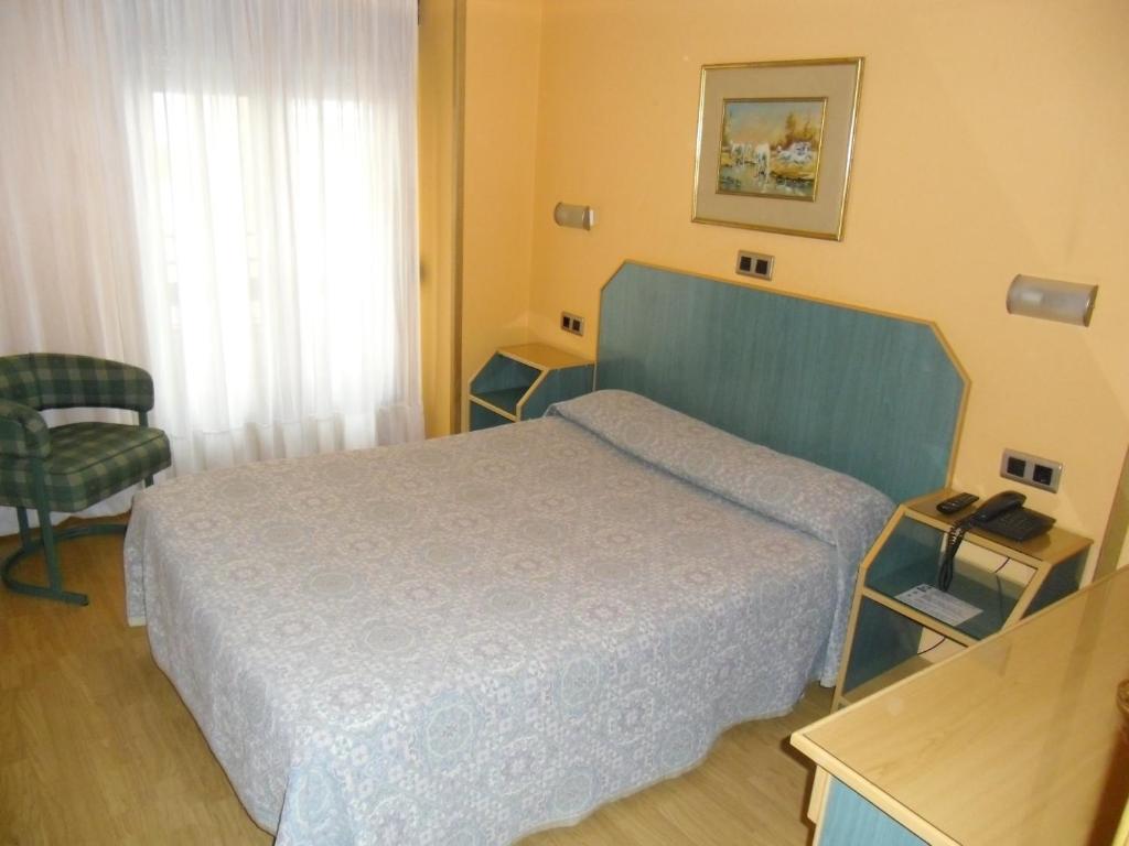 Hostal Don Suero Леон Номер фото